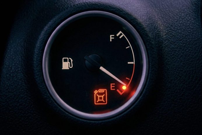 Distribuidoras alertam governo sobre risco ao abastecimento de combustíveis.